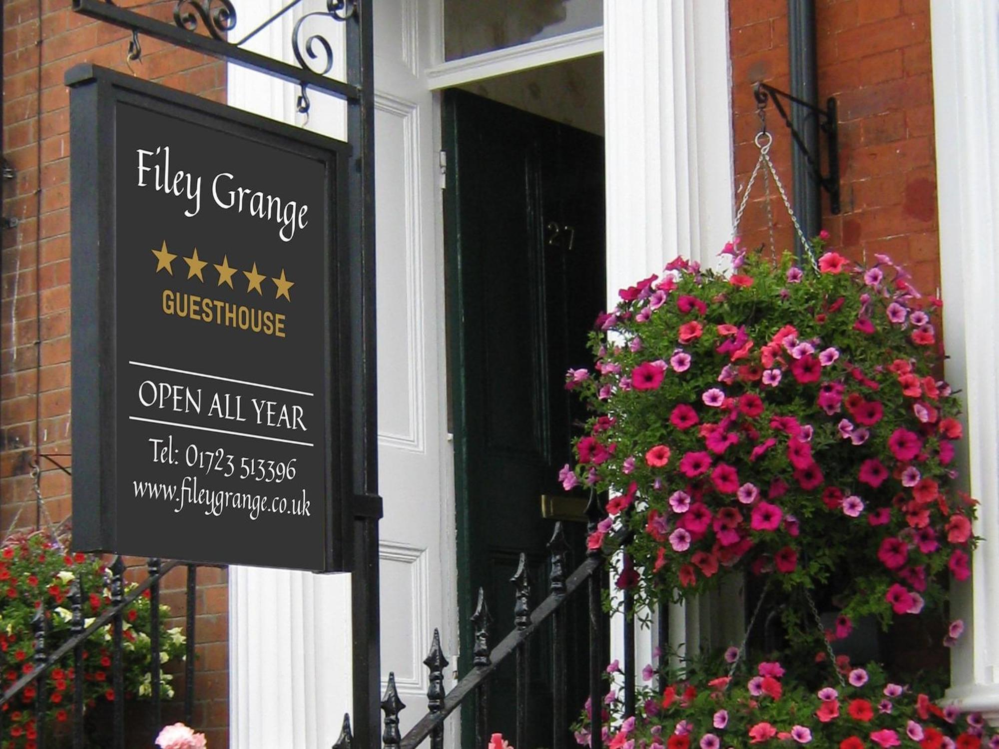 Filey Grange Guest House Bagian luar foto